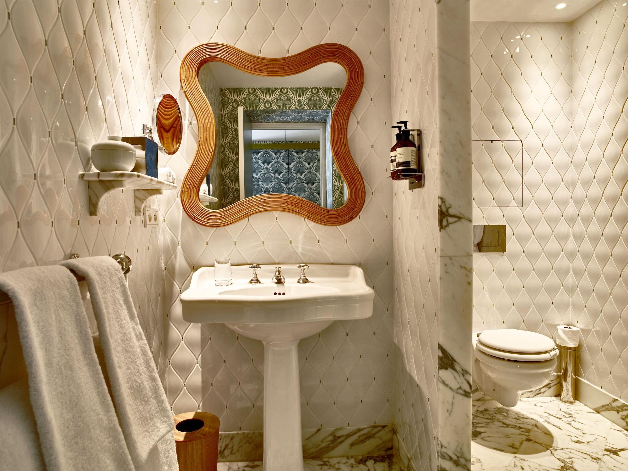 Hotel Thoumieux Paris Eksteriør billede